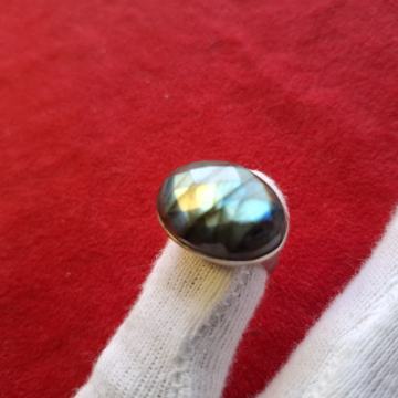 PRSTEN LABRADORIT SA SREBROM 925 10,9g (Mr.T)