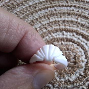 Prsten od morske školjke KRUNA