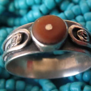 PRSTEN - SREBRO – KORALJ