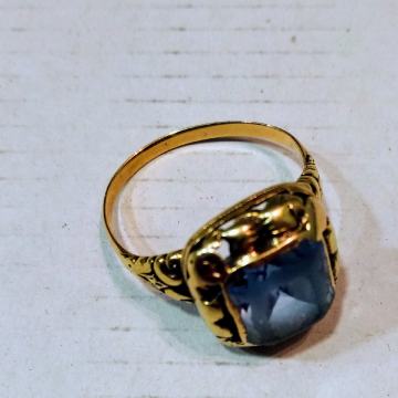 Prsten zlatni s kamenom...  - Vintige 585/14K 6gr s kamenom