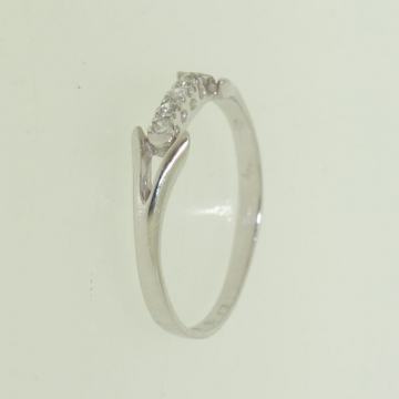 PRSTEN OD BIJELOG ZLATA S CIRKONIMA 14K (585) 1,83g NOVO • GOLD SHOP •