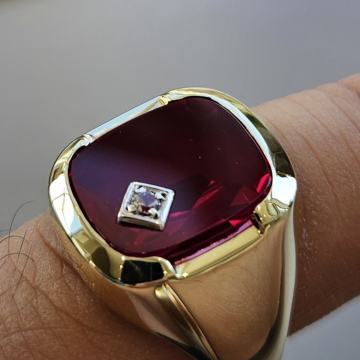 prsten zlato rubin