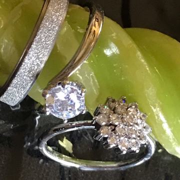 Prsteni, Set od 3 za 8 eu