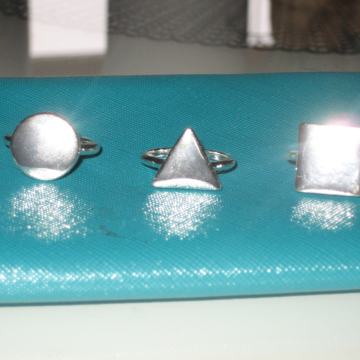 PRSTEN  VEL. M - NOVO