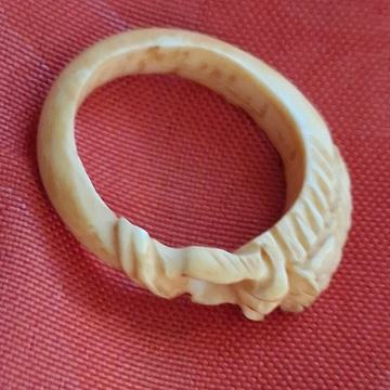 Prstenje, prsten od kosti