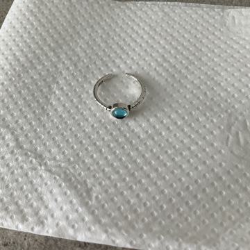 Srebrni podesivi prsten sa cirkonom