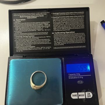 Srebrni prsten (925) 5,59 g