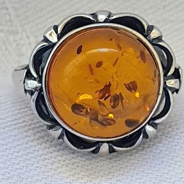 SREBRNI PRSTEN 925 COGNAC BALTIČKI JANTAR