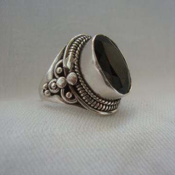 SREBRNI PRSTEN 925 CRVENI GRANAT