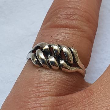 Srebrni prsten 925 dizajnerski reucni rad plet