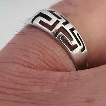 SREBRNI PRSTEN 925 MEANDER GREEK KEY