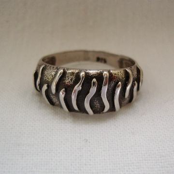 Srebrni prsten 925 srebro dizajnerski ručni rad