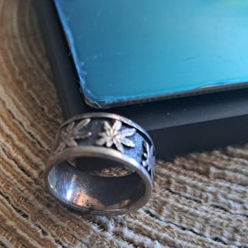 Srebrni prsten (925) Travulja K