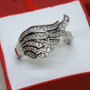 PRSTEN ANĐEOSKO KRILO