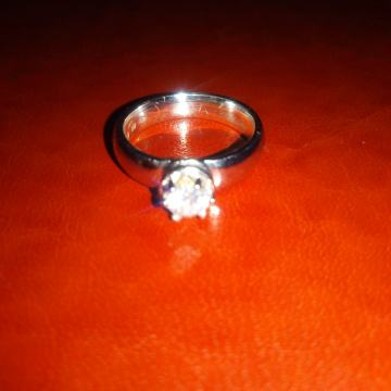 Srebrni prsten sa bijelim kamenom 925, 18mm, 5g