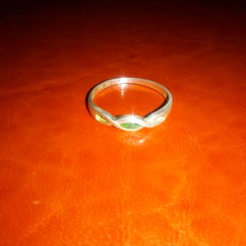 Srebrni prsten sa zelenim kamenom 925, 18mm, 2g