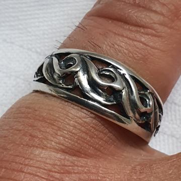 SREBRNI PRSTEN 925 DIZAJNERSKI RUČNI RAD VTG