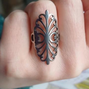 Vitičasti prsten čelik