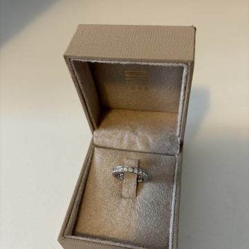 Zarucnicki prsten (bijelo zlato)