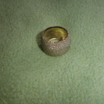 ŽENSKI LAGANI METALNI PRSTEN