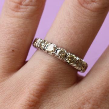 ZLATNI DIJAMANTNI ETERNITY PRSTEN 18K (750) 4,36g NOVO • GOLD SHOP •