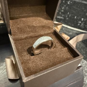 ZLATNI PRSTEN 18K 2,75G BRI 0,31CT