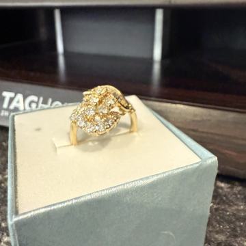 ZLATNI PRSTEN 18K SA BRILJANTIMA