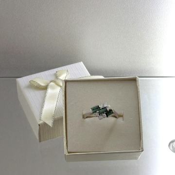 ZLATNI PRSTEN 18K S TURMALINIMA