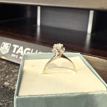 ZLATNI PRSTEN 2.6G BRI 0,5CT H-I