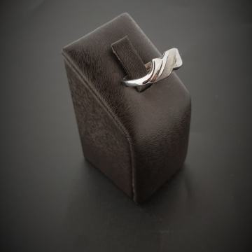 ZLATNI PRSTEN (.585) 14K 2,50G ***DO 36 RATA***, R1, POVOLJNO!