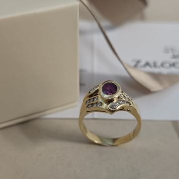 ZLATNI PRSTEN .750 (18K) S DIJAMANTIMA I RUBINOM, 5.72 G/ R1, RATE!