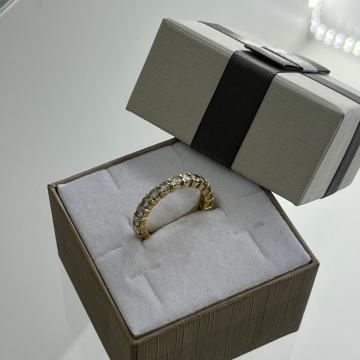 ZLATNI PRSTEN SA BRILJANTIMA