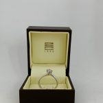 ZLATNI PRSTEN SA BRILJANTOM