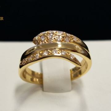 ZLATNI PRSTEN S DIJAMANTIMA 0,20ct / R1, RATE !