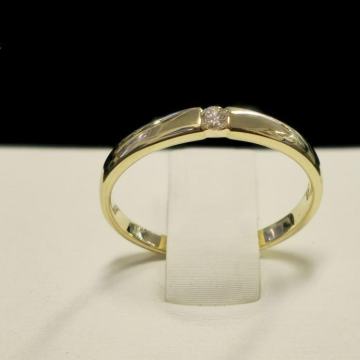 ZLATNI PRSTEN S DIJAMANTOM 0,05ct / R1, RATE !