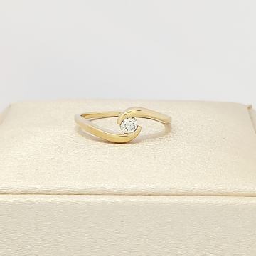 ZLATNI PRSTEN SA DIJAMANTOM 14K 2.8G 0.17CT **DO 24 RATE**