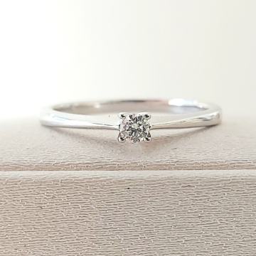 ZLATNI PRSTEN SA DIJAMANTOM 0,1ct 14K 2,11G***DO 24 RATE*** R1!