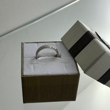 ZLATNI PRSTEN PLATINA