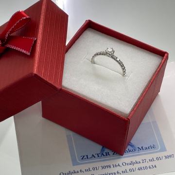 ZLATNI PRSTEN