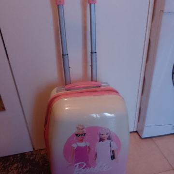 Barbie kofer 30x55x20 kvalitetan i ispravan