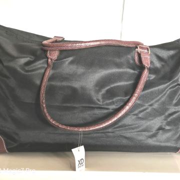 Elegantna putna torba XD