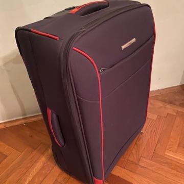 Kofer Dezent na kotačiće, teleskop ručka srednje dimenzije, povoljno