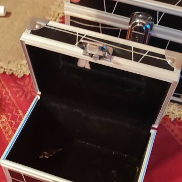 KOMPLET KOZMETIČKIH KOVČEGA