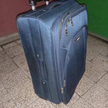 Lucky bags putni kofer 40x60x30 cm kvalitetan ispravan i lijep