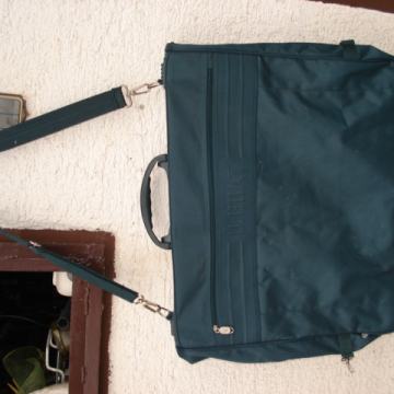 profi-putna torba(dvostruka) i dodatnim odjelkom za odijela--zamjene