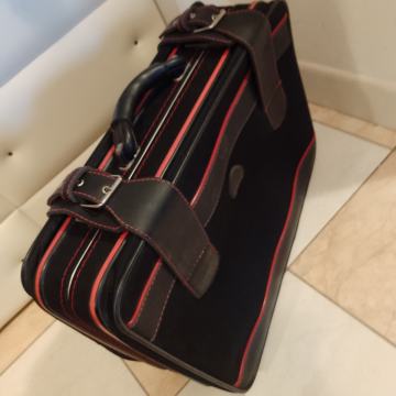 Putna torba/kofer 37x53x19 kvalitetan i čvrst