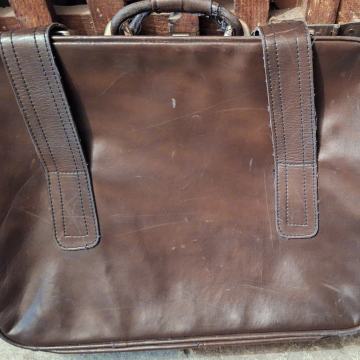 PUTNA TORBA, VRHUNSKA KOŽA, SKORO NOVA, SAMO 40 EURA!!!