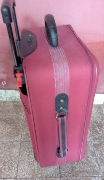 Putni kofer 35x60x25kvaliteta ispravan i lijep