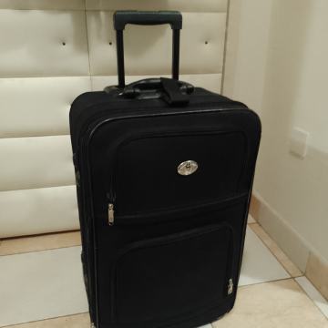 Putni kofer 40x60x30 kvaliteta ispravan i lijep