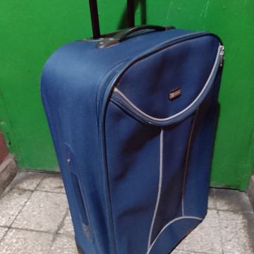 Putni kofer 40x60x30 kvaliteta ispravan i lijep